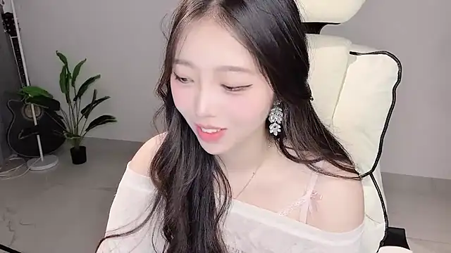 美女Yukiy8877在线直播