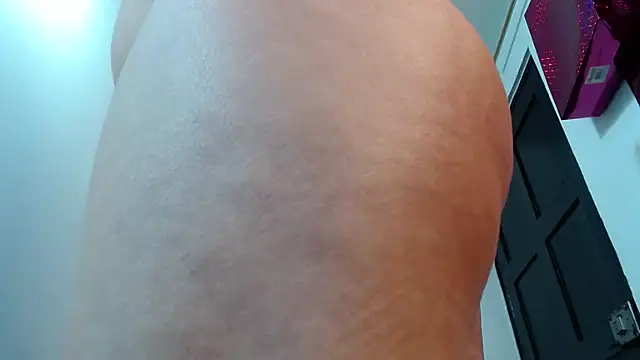 squirt_carla_perverted - Squirt_Carla_Perverted's free webcam - UK Sex Cams