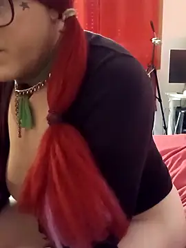 sissytrapdolly24 webcam