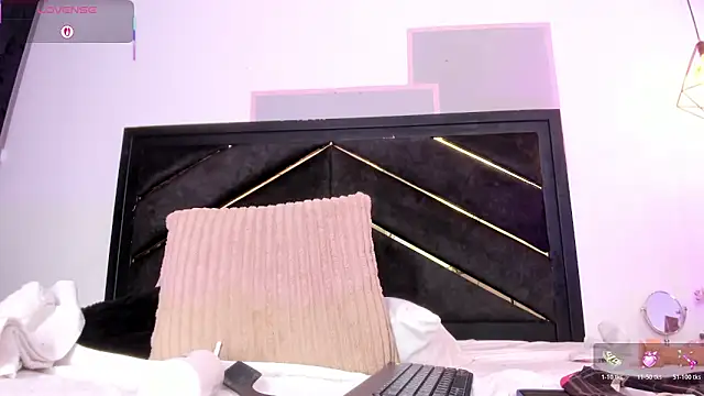 april_jones05 webcam