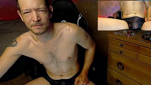 MasterForgedRayy webcam