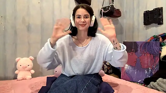 LanoraBilecki webcam