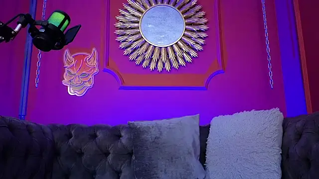 Julieta_Russell webcam