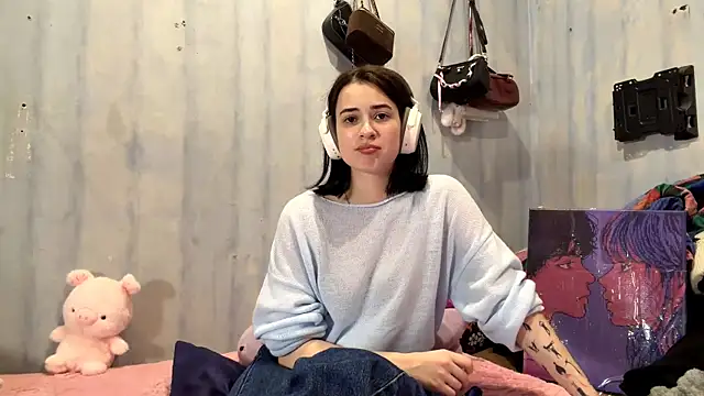 LanoraBilecki webcam