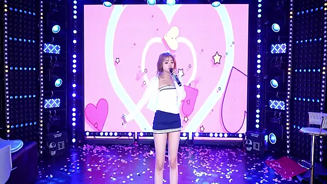 美女cdyyds003在线直播