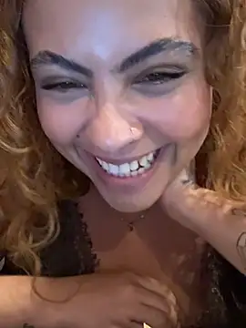 Chloe_Leaozinho webcam