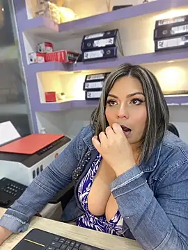 isabella_horney_ webcam