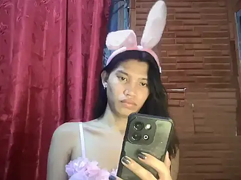 Yourgoddess_jayve webcam