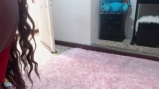 hot_and_naughty_latin webcam