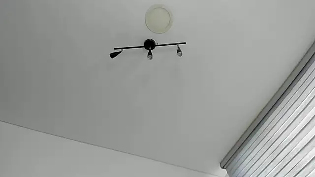 melanie_roux__ webcam