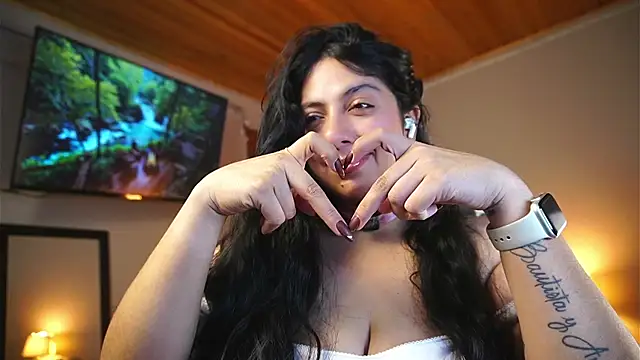 coraline_latin webcam