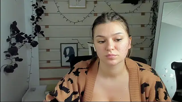 Josephine_Kiss webcam