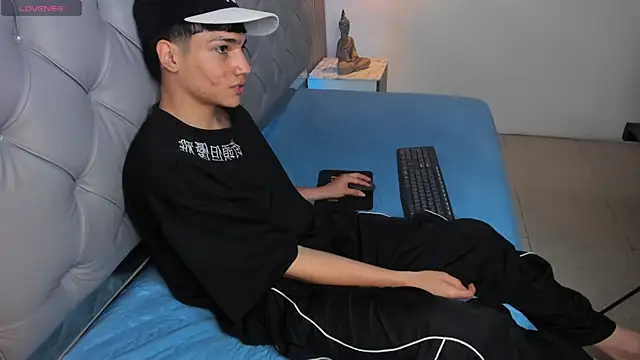 samblack_ (M twink) - remove expanders