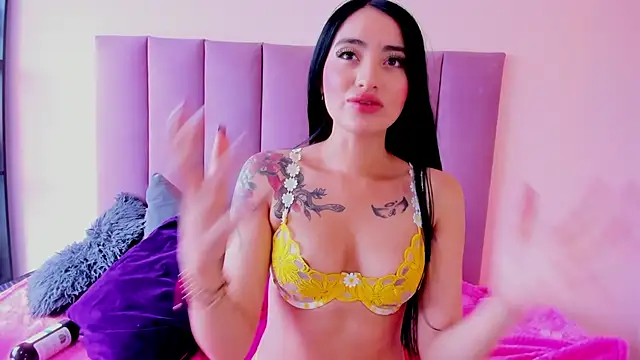 violet_myerrs webcam