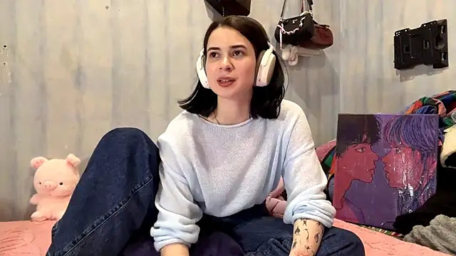 LanoraBilecki webcam