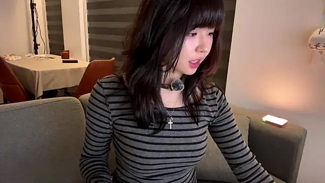 melana_love (F teen) - 10〜15分くらいでチケットショー始めるね、準備して待っててね💓