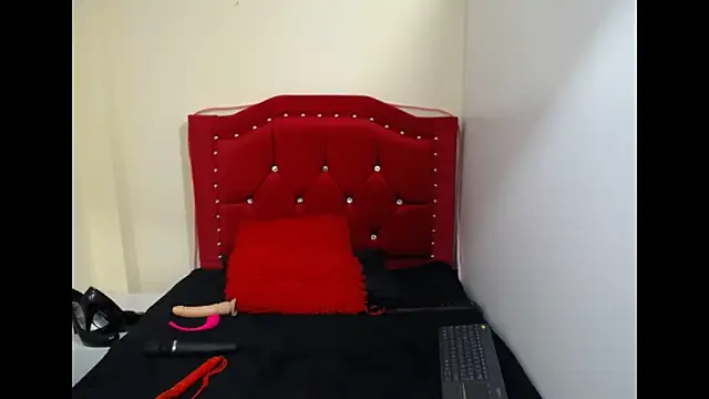 Monserratbdsm1 webcam