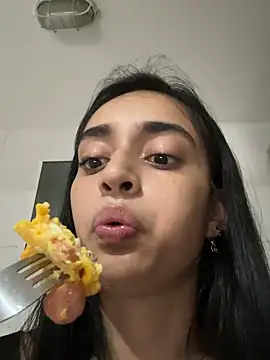 leilani_X webcam