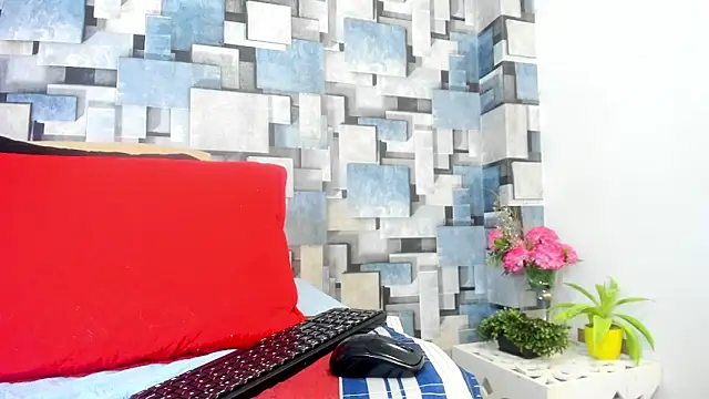 angel_dthroatt webcam