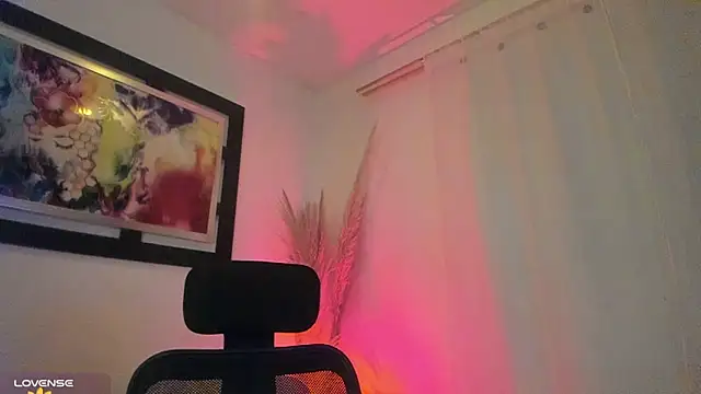 ravyn_rouge (F young) - Get Naked