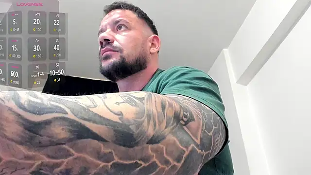 musclemonster31 webcam
