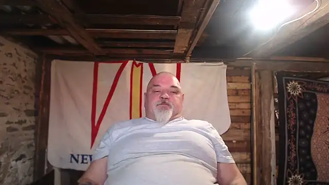 Newfiesausage1972 webcam