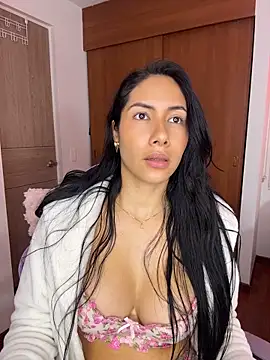 ArianaReynoldss webcam