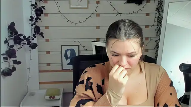 Josephine_Kiss webcam