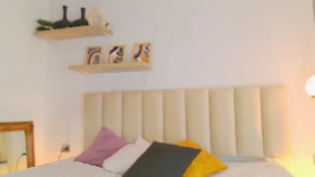 emely_deluxe (F young) - RIDE TORSO WITH DOMI