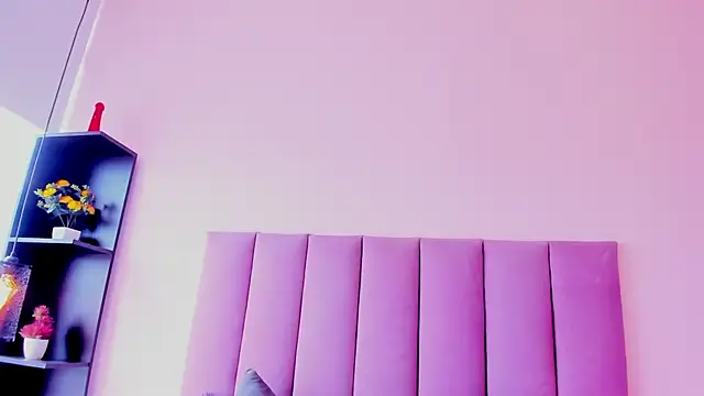 violet_myerrs webcam