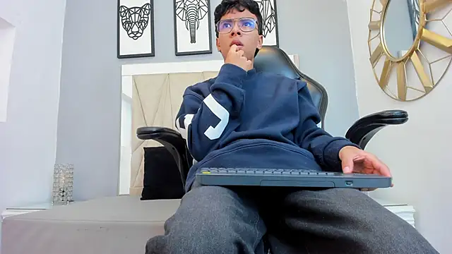 adams_bobby (M twink) - !!Cum show¡¡🍆💦🤤