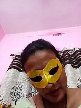 gullapi - Gullapi's free webcam - UK Sex Cams