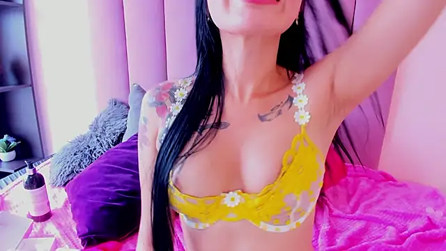 violet_myerrs webcam