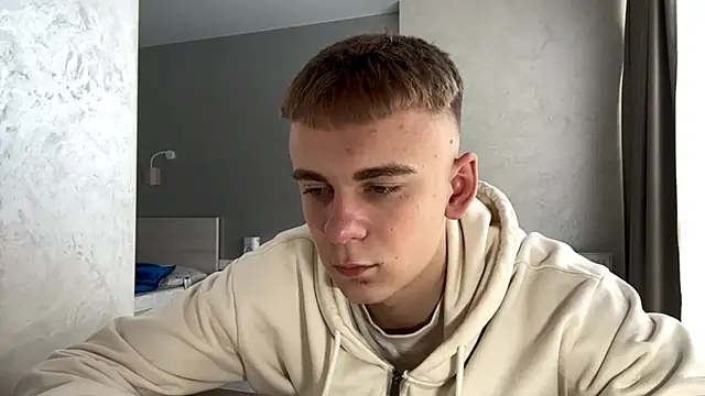 solofury (M twink) - Buy car