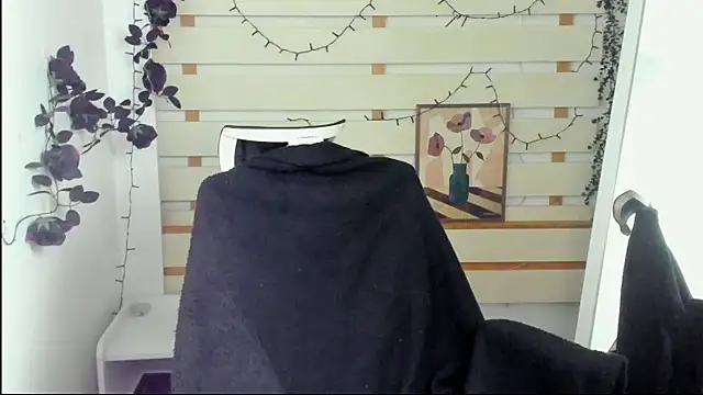 Josephine_Kiss webcam