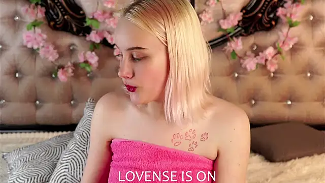 KirstinMcgeady webcam