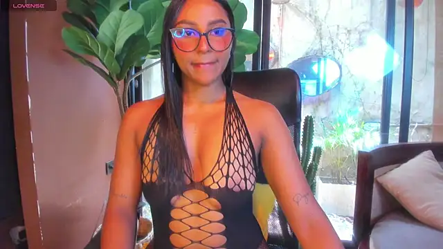 Victoria_Gonzalez webcam