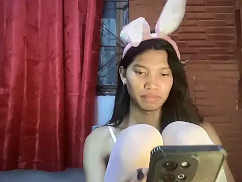 Yourgoddess_jayve webcam