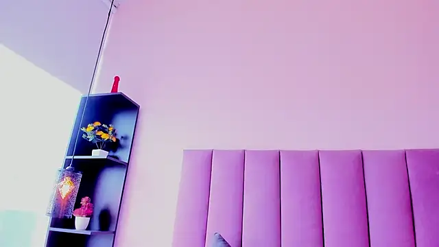 violet_myerrs webcam