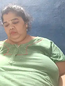 tamilthanushri webcam