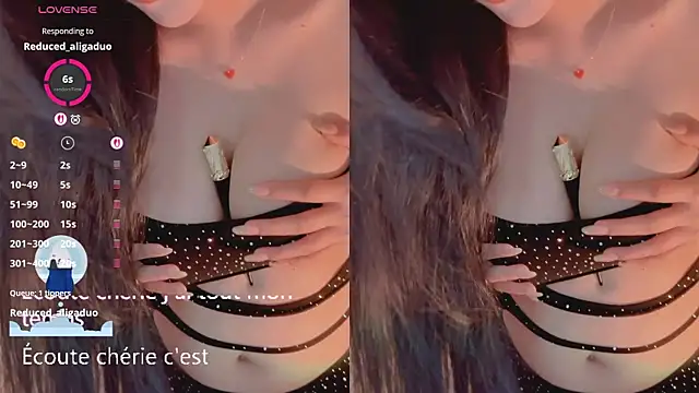 美女Vaidurya-Yolo在线直播