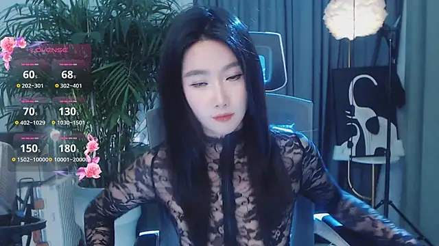 美女feifei-love在线直播