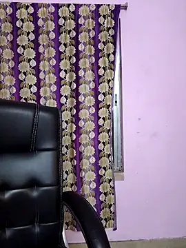 Webcam Model (cutie_pei002)  is live.Free join now!