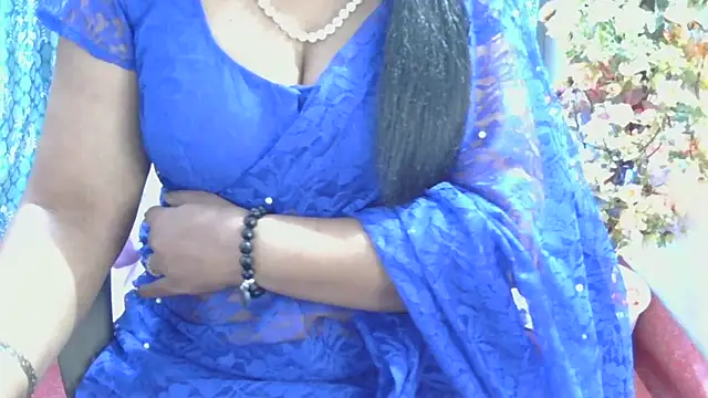 Mallu_Manisha webcam