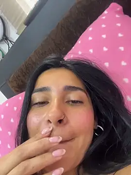 meganmilk1 (F young) - Show you pussy