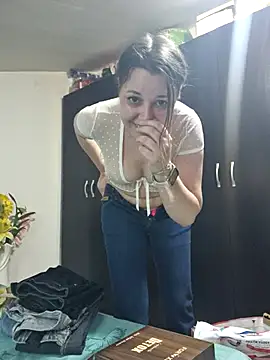 SweetMaddy888 webcam