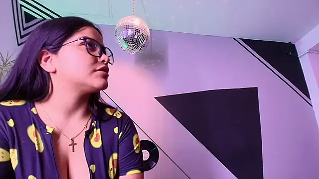 Lilith_and_Khloe webcam