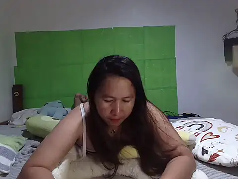 Prettyasianbelle webcam