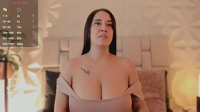 scarlettadams__ webcam