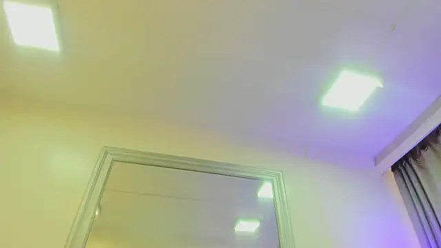 Oriana_Jhonson webcam